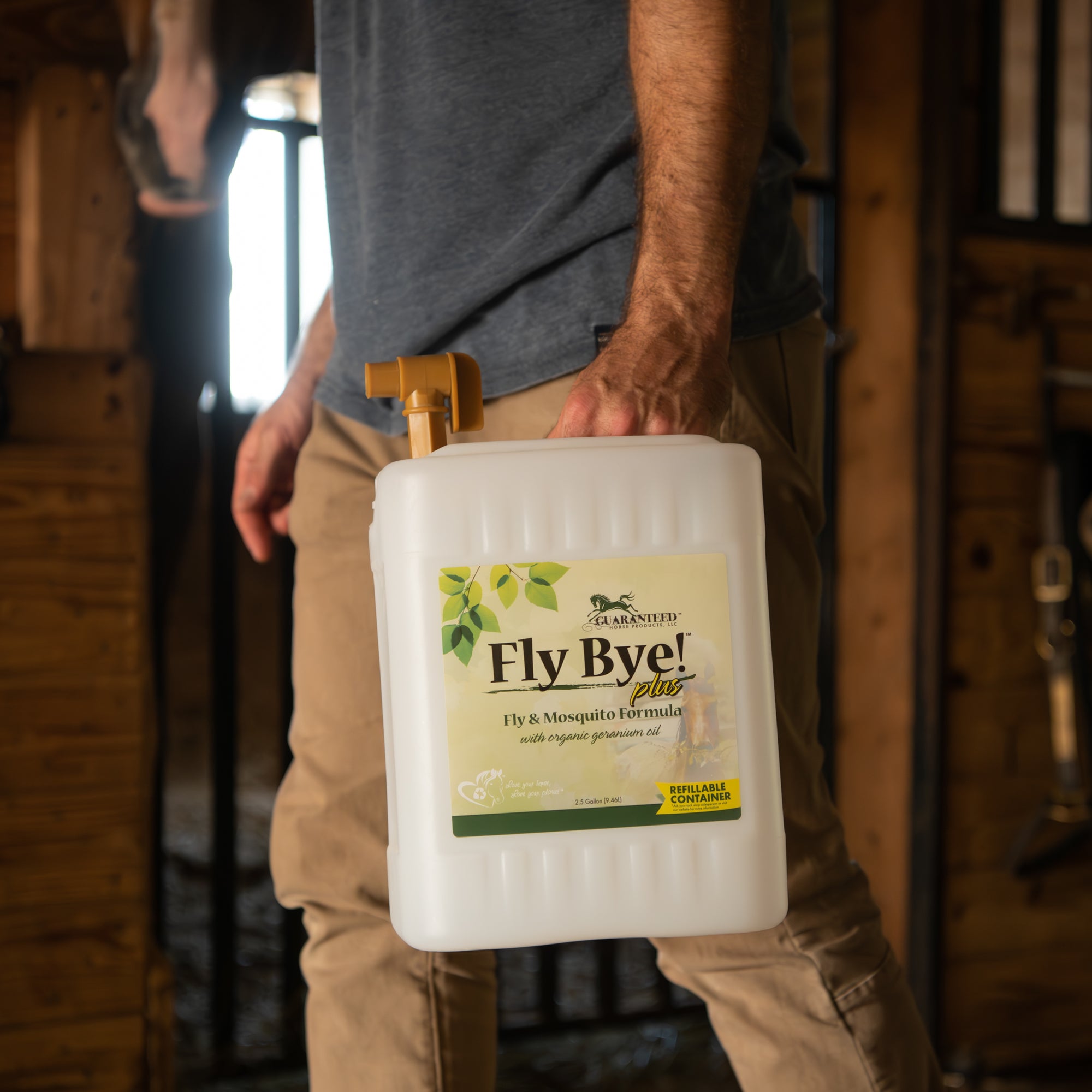 Natural horse fly spray Fly Bye! Plus, ideal for stationary refill stations on the farm